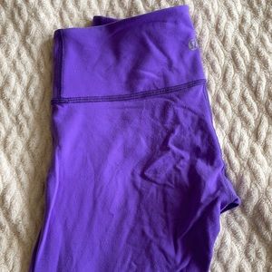 Wunder under crop. Size 4. Worn. Good condition